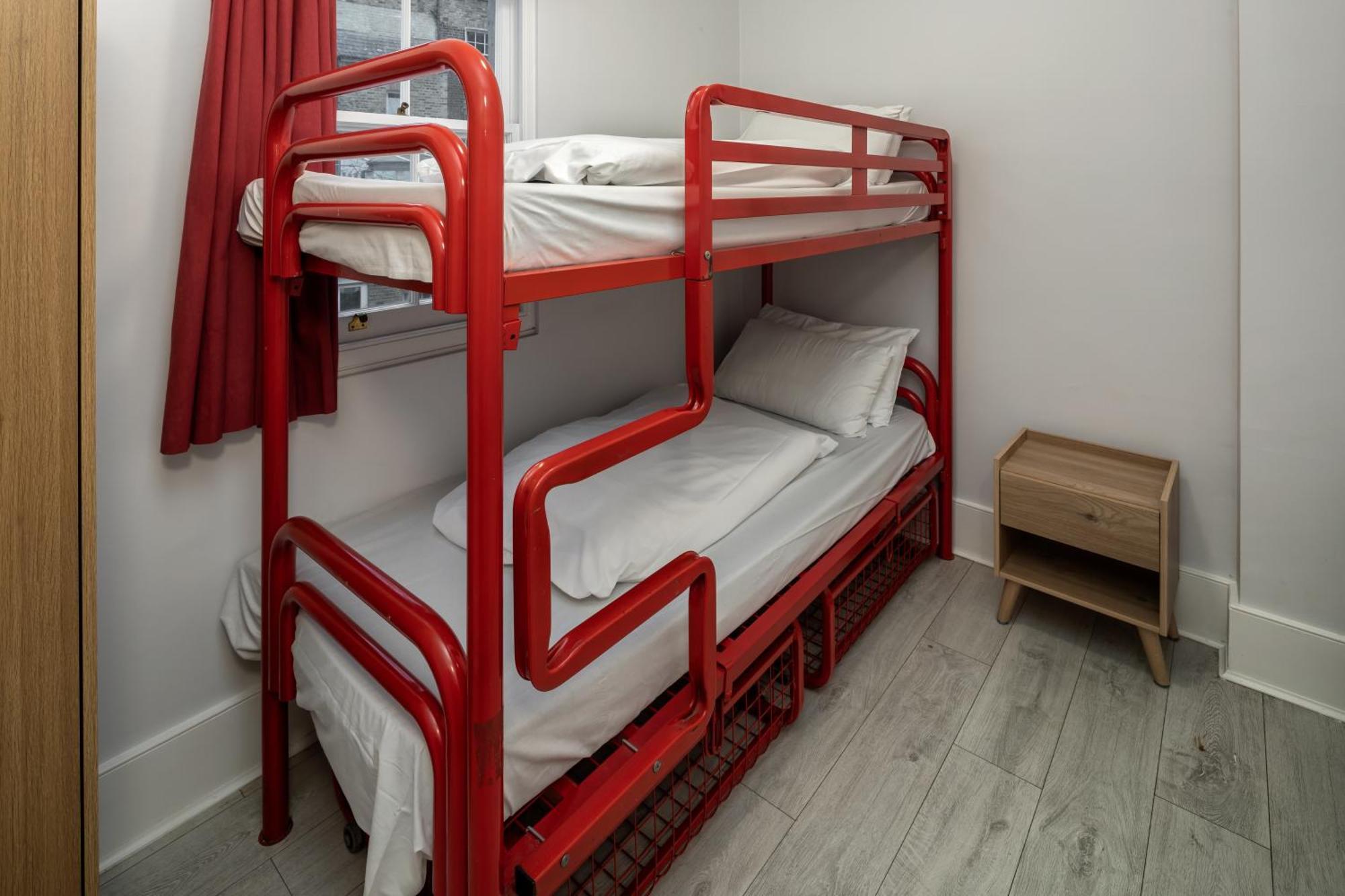 Astor Kensington Hostel London Exterior photo